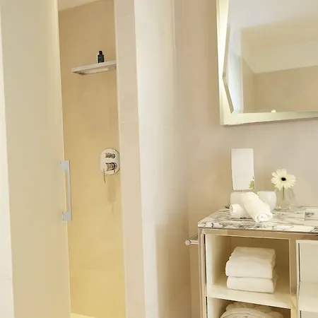 Maison Pic 5*