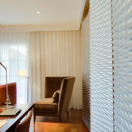 Maison Pic 5*