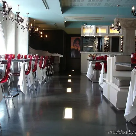 皮克住宅酒店 5* 瓦朗斯