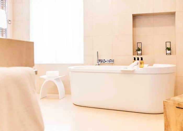 Hotell Maison Pic Valence (Drome)